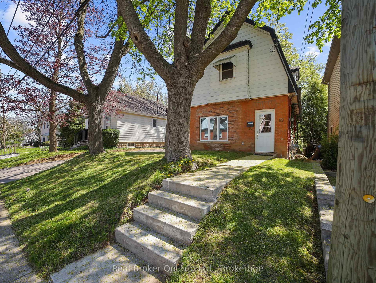 69-hillview-street-hamilton-ontario-x12147133