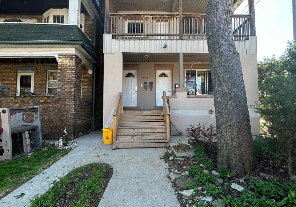 209-balsam-avenue-s-hamilton-ontario-x12147362