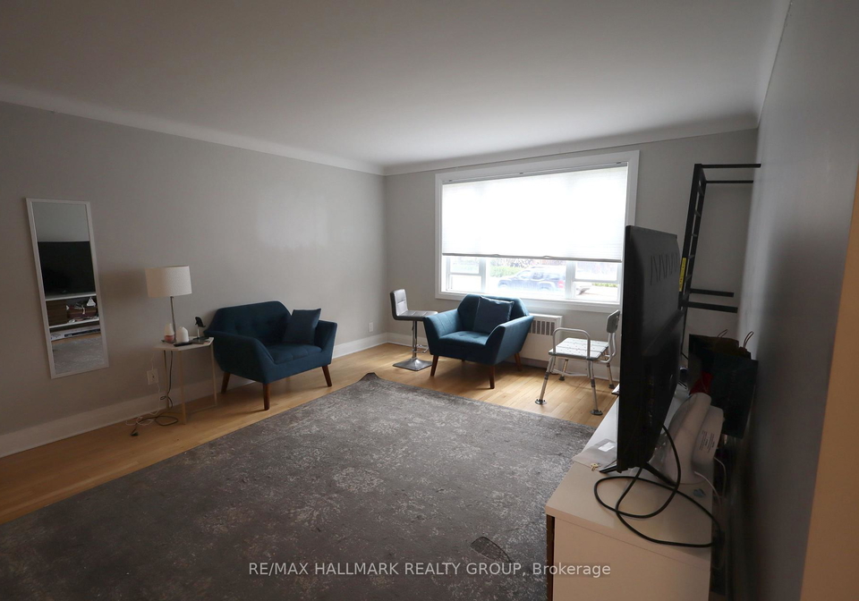 245-des-peres-blancs-avenue-ottawa-ontario-x12147422