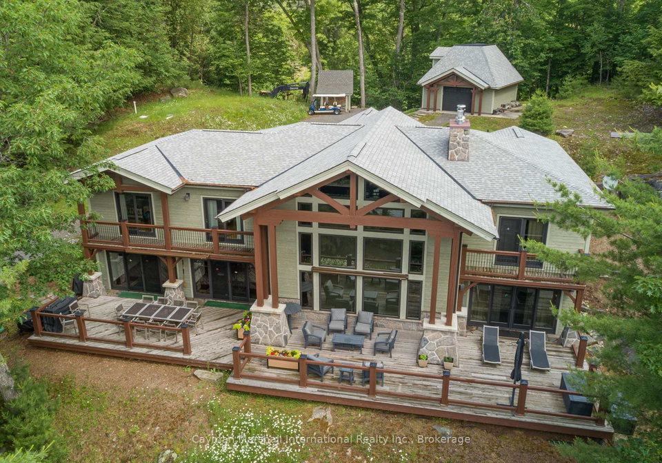 84-bigwin-island-lake-of-bays-ontario-x12147540