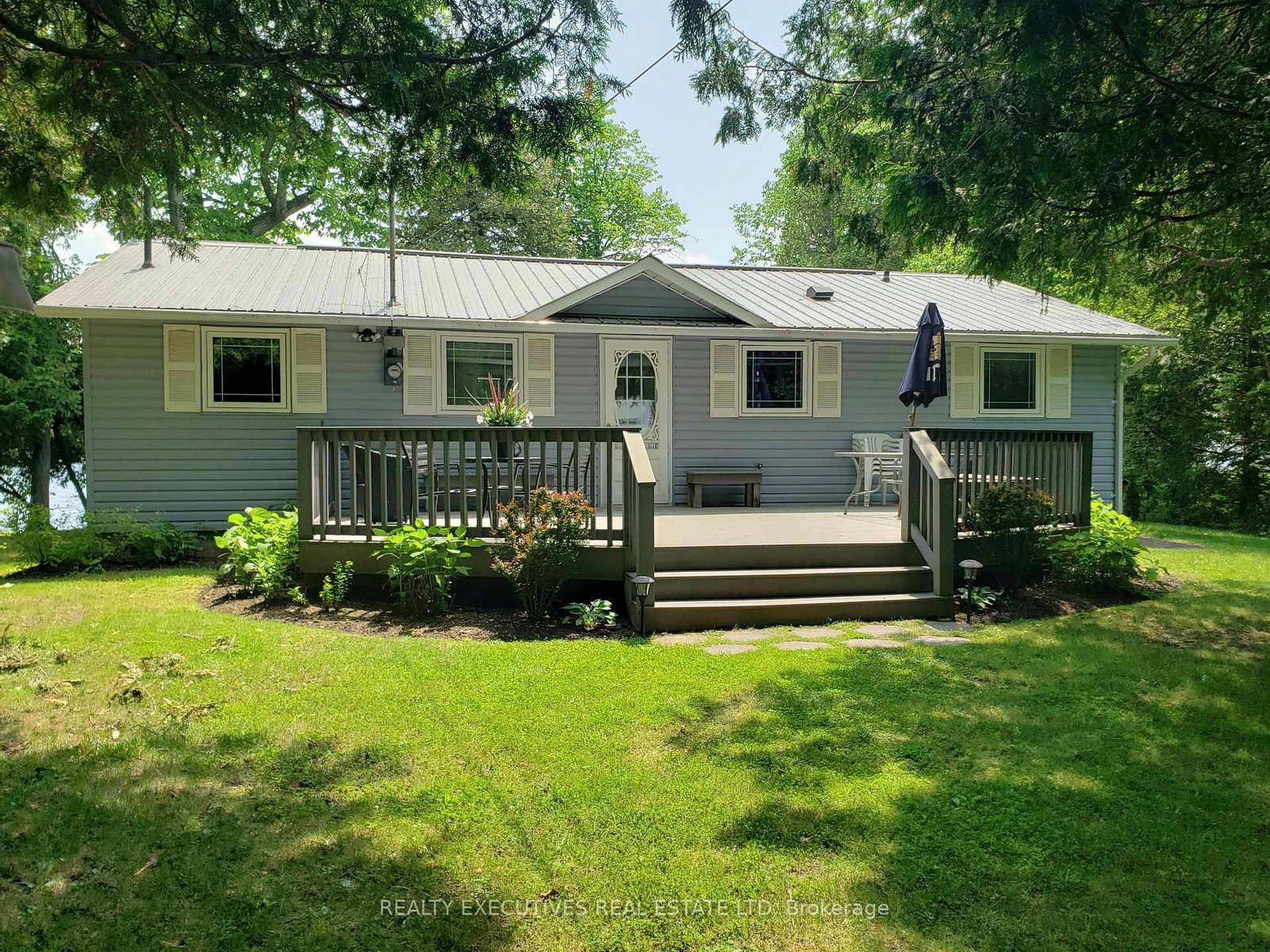 7-b1-road-rideau-lakes-ontario-x12147643