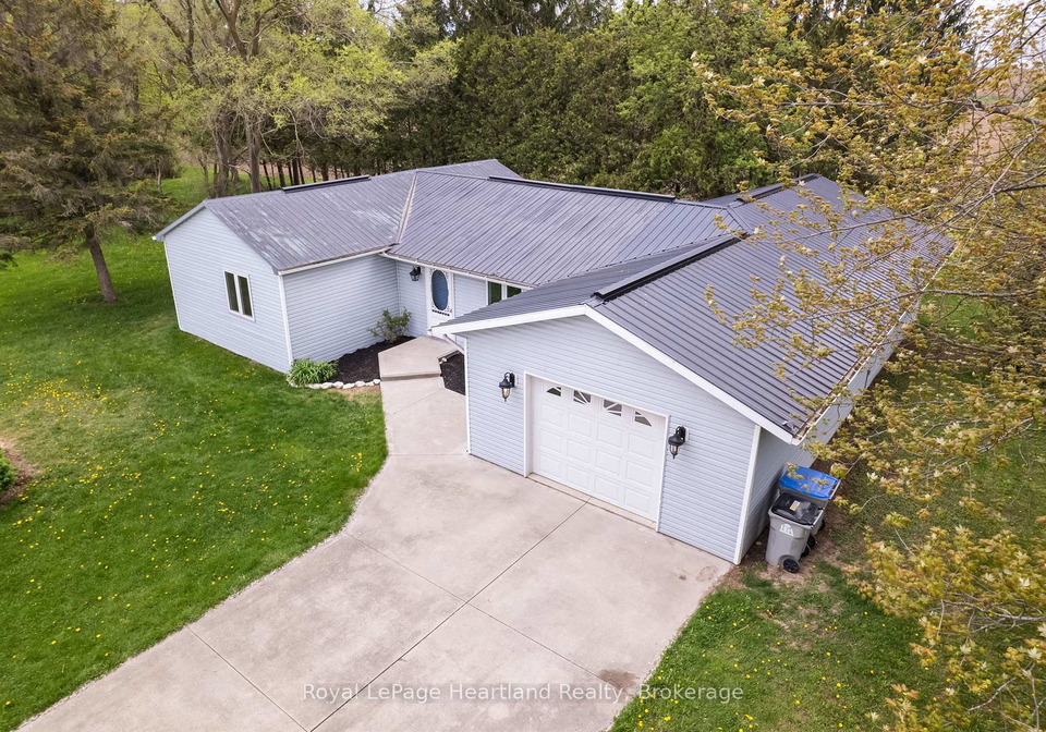 322-main-street-central-huron-ontario-x12148169