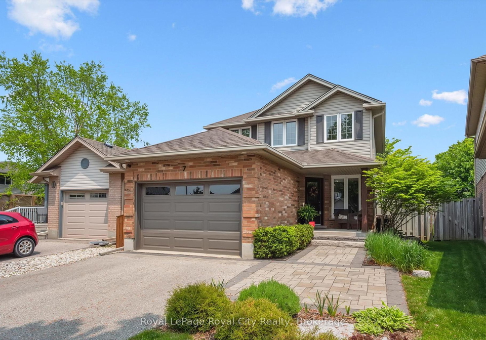 7-hill-trail-guelph-ontario-x12148420