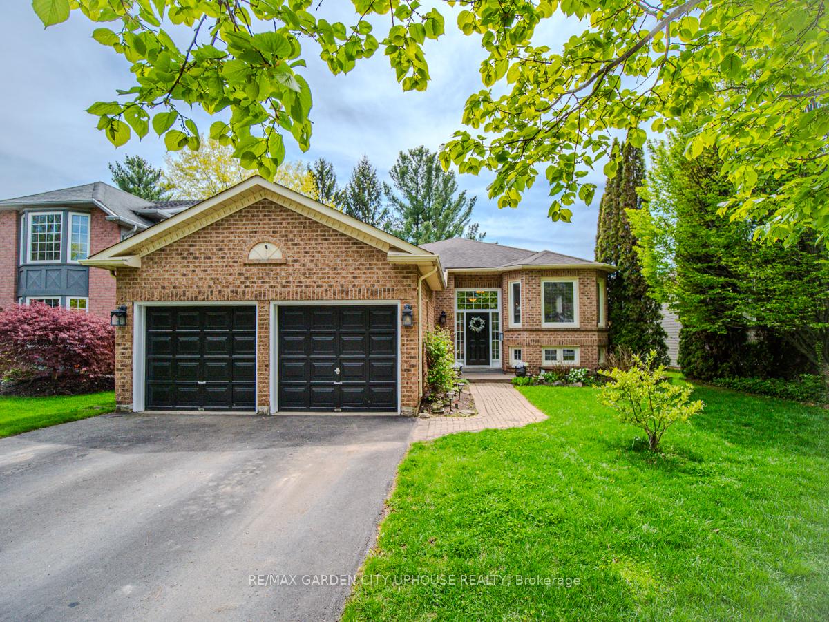 20-woodside-square-pelham-ontario-x12148473
