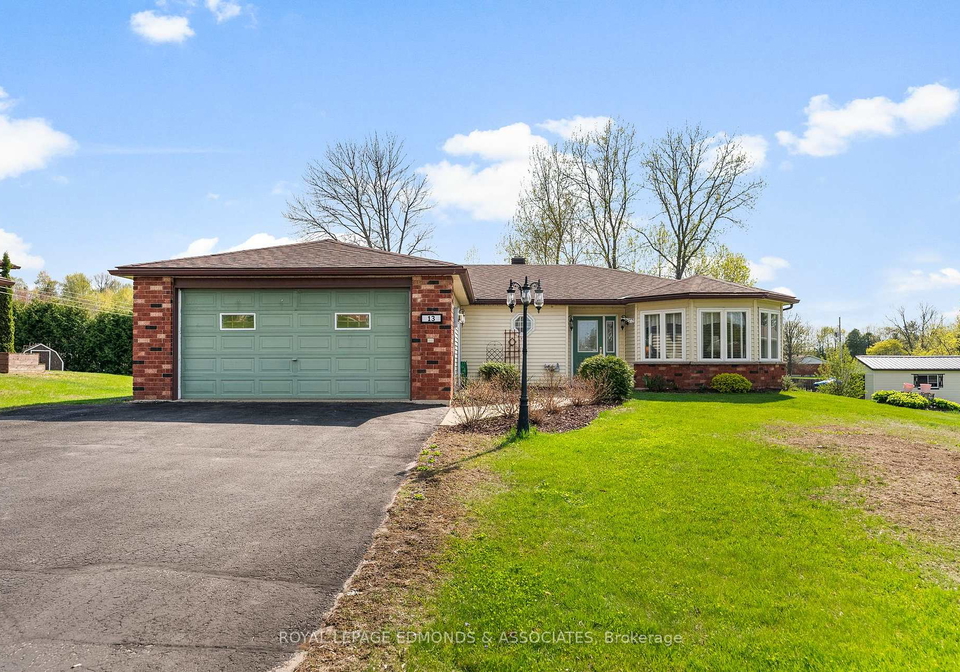 13-harris-crescent-whitewater-region-ontario-x12148894