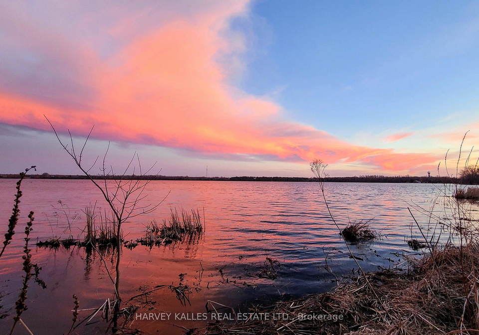 1583-lakeside-drive-prince-edward-county-ontario-x12149405