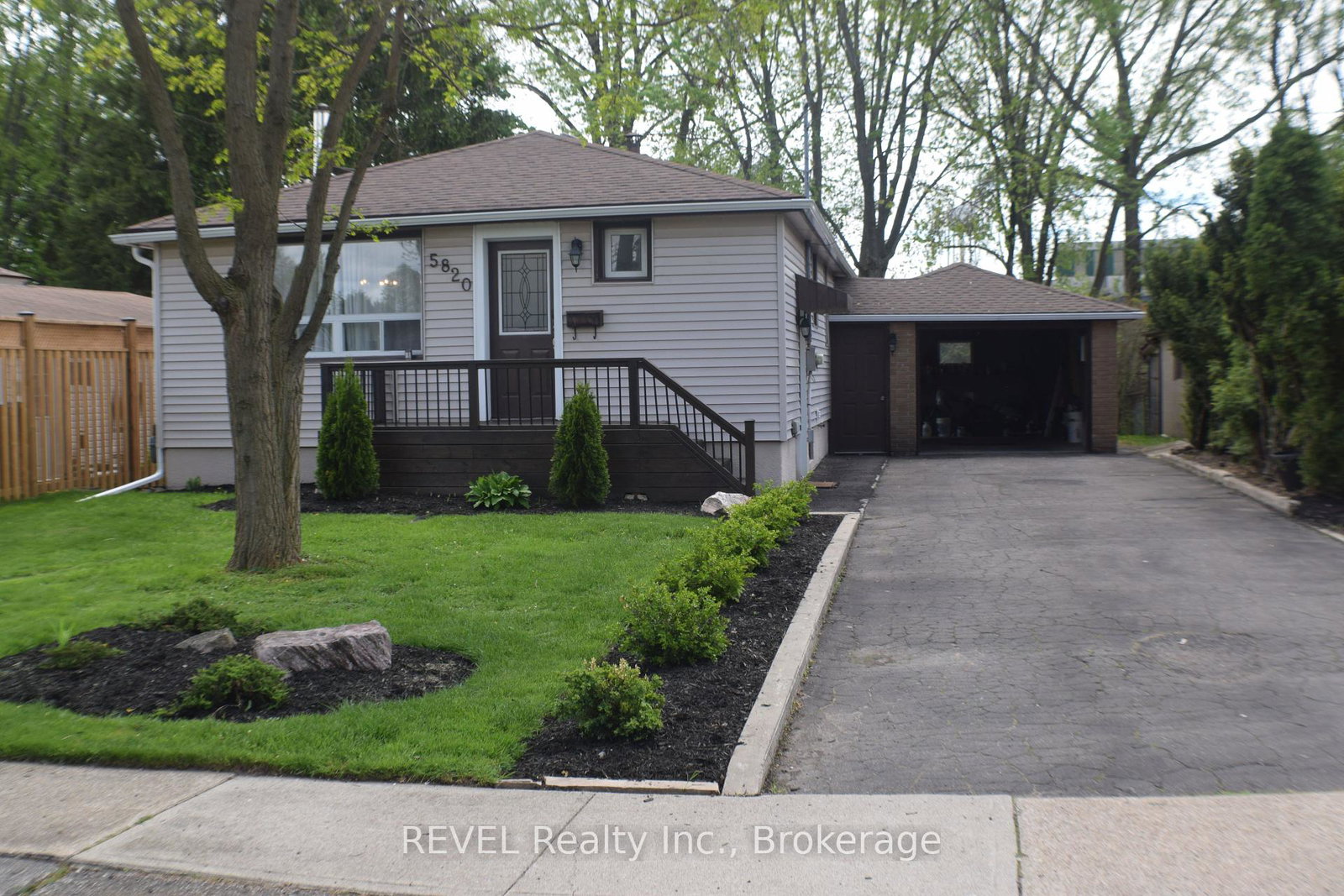5820-keith-street-niagara-falls-ontario-x12149411