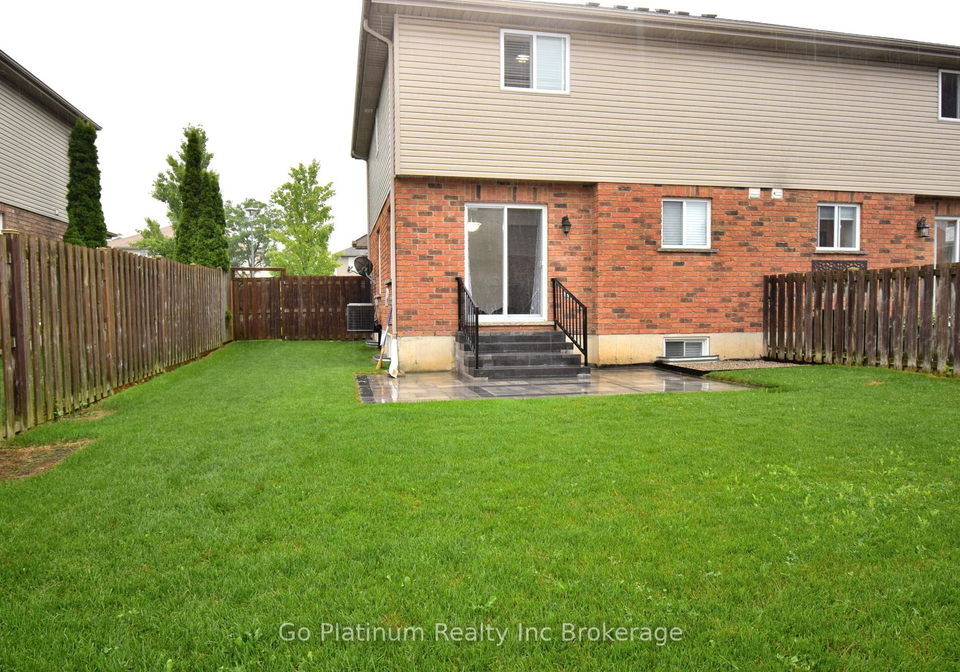 517-hummingbird-crescent-woodstock-ontario-x12149710