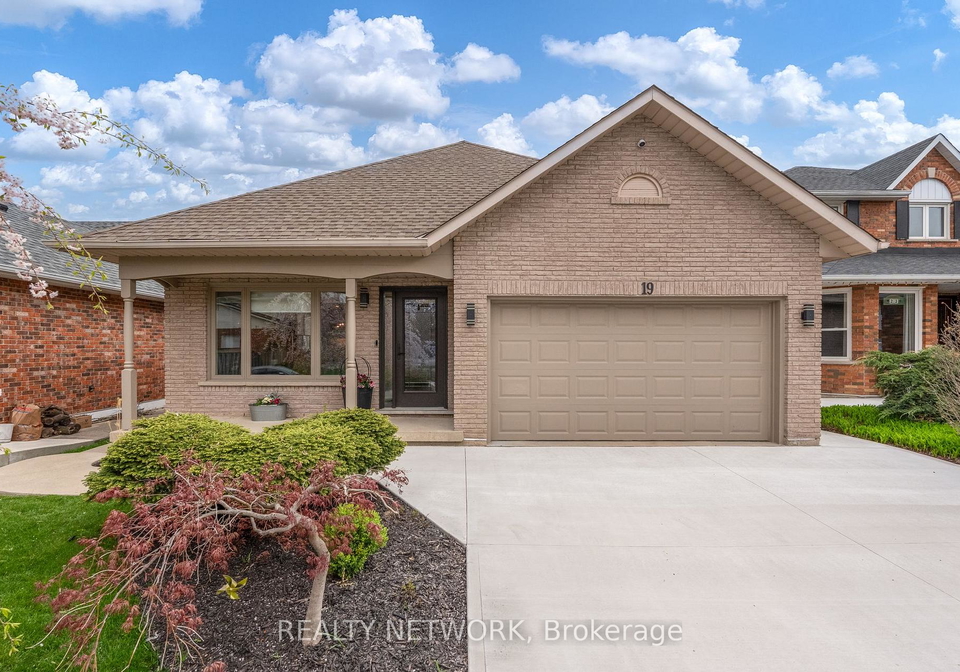 19-essling-avenue-hamilton-ontario-x12149884