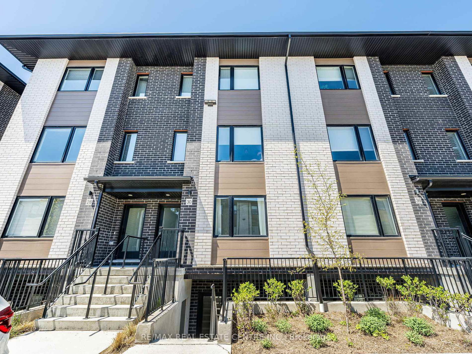 32-lily-lane-guelph-ontario-x12149936