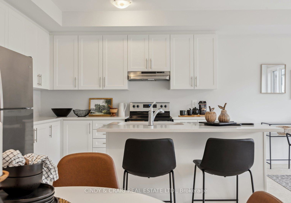 17-keenan-street-kawartha-lakes-ontario-x12149979