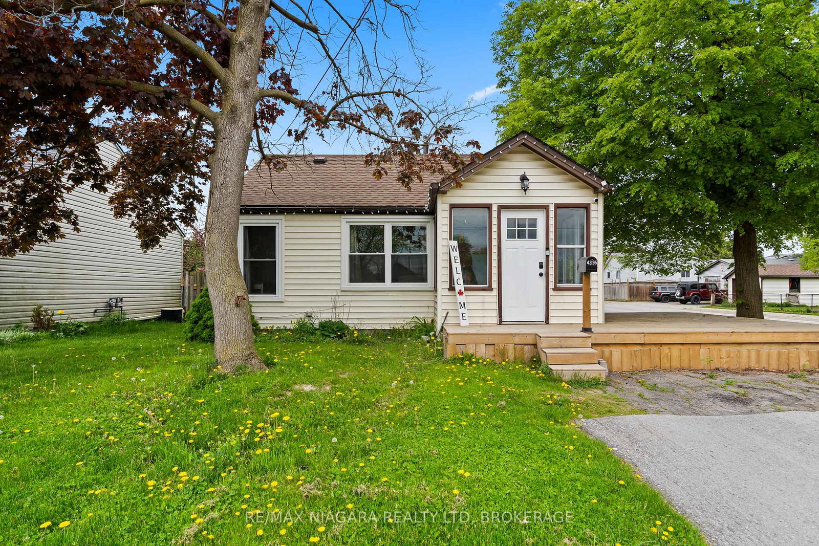 4395-fifth-avenue-niagara-falls-ontario-x12149996