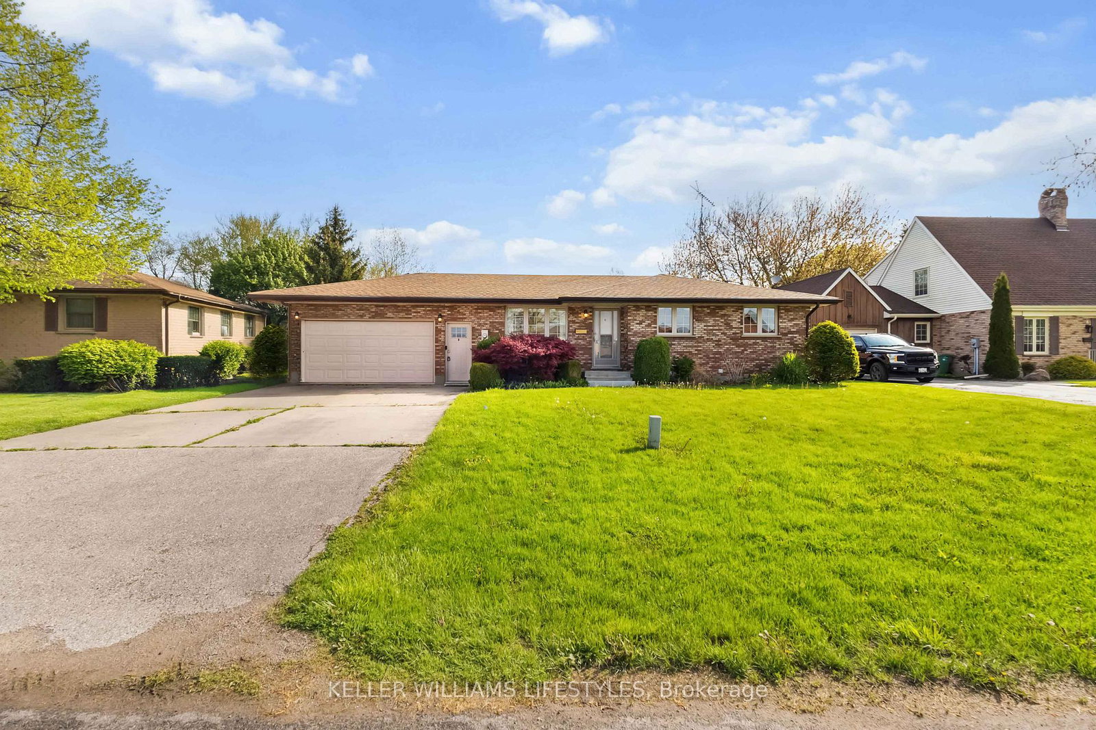 4-anne-crescent-southwest-middlesex-ontario-x12150107