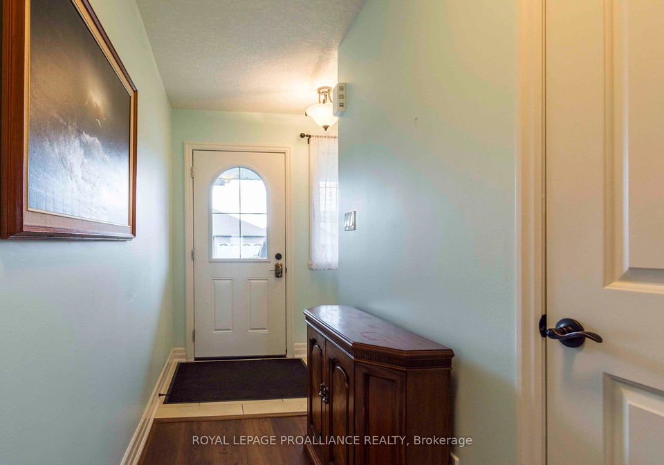 24-cortland-crescent-quinte-west-ontario-x12150220