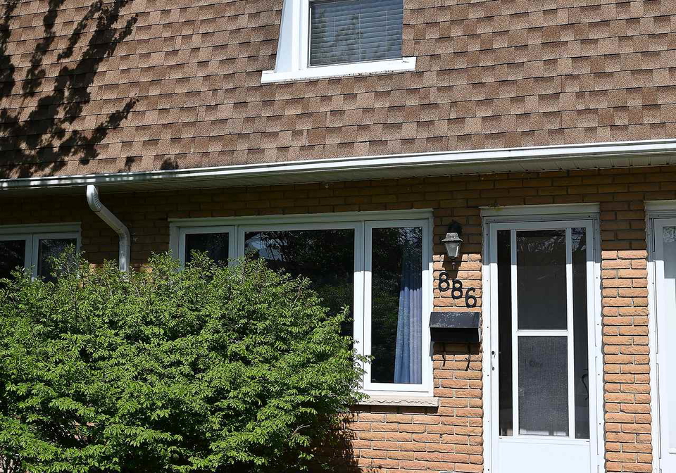 886-notre-dame-drive-london-south-ontario-x12150609