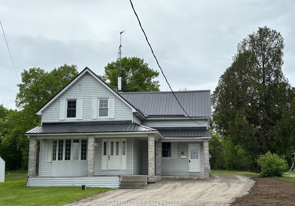 56-centre-street-edwardsburghcardinal-ontario-x12151011