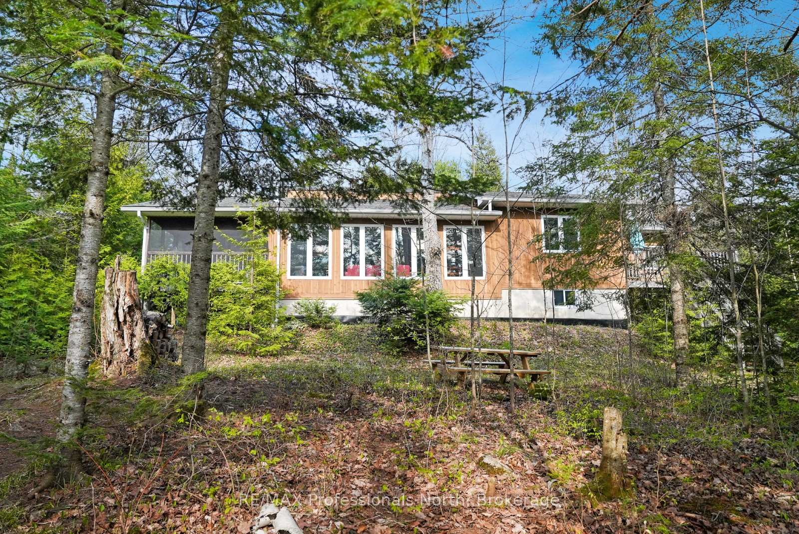 1073-driftwood-bay-drive-highlands-east-ontario-x12151212