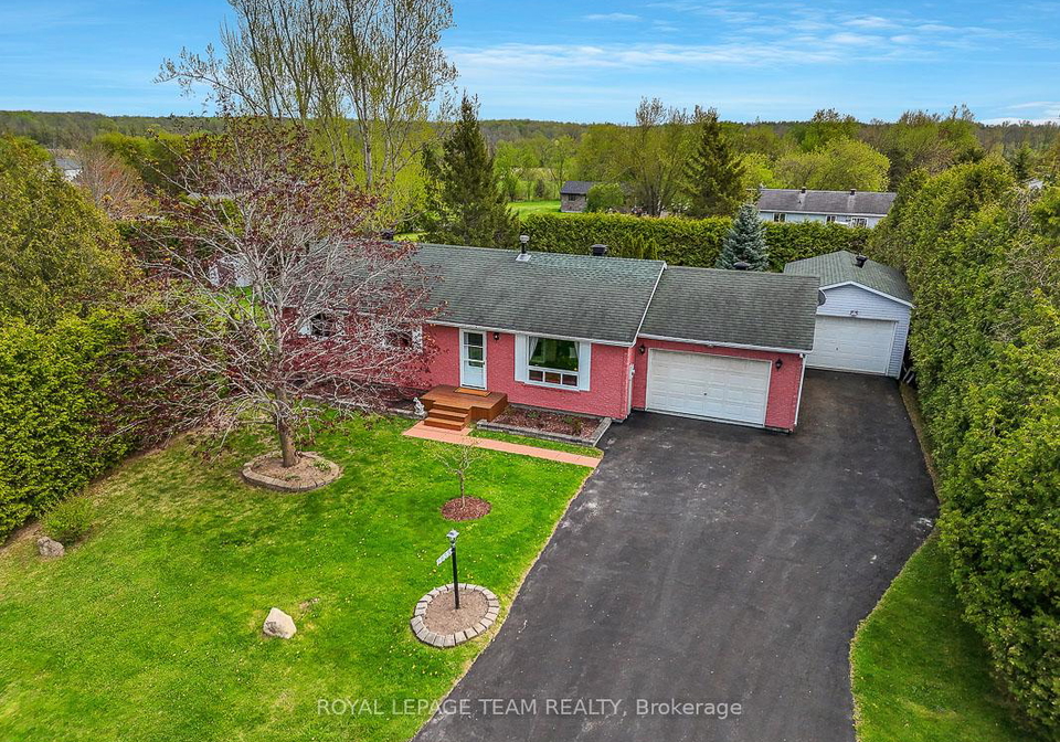 2833-glenwood-drive-ottawa-ontario-x12151369