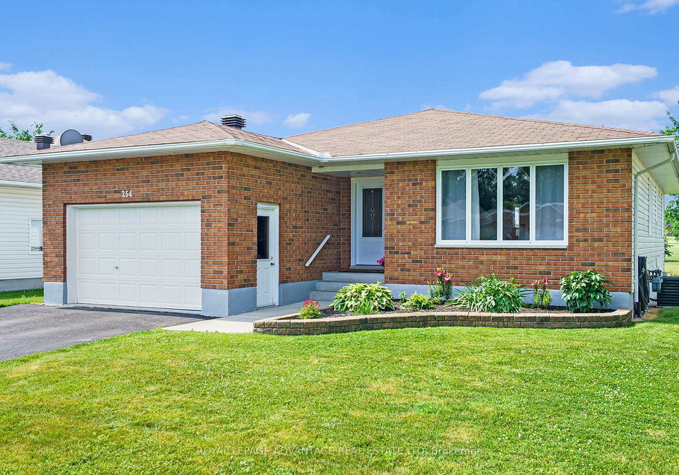 254-glenwood-crescent-smith-falls-ontario-x12151377