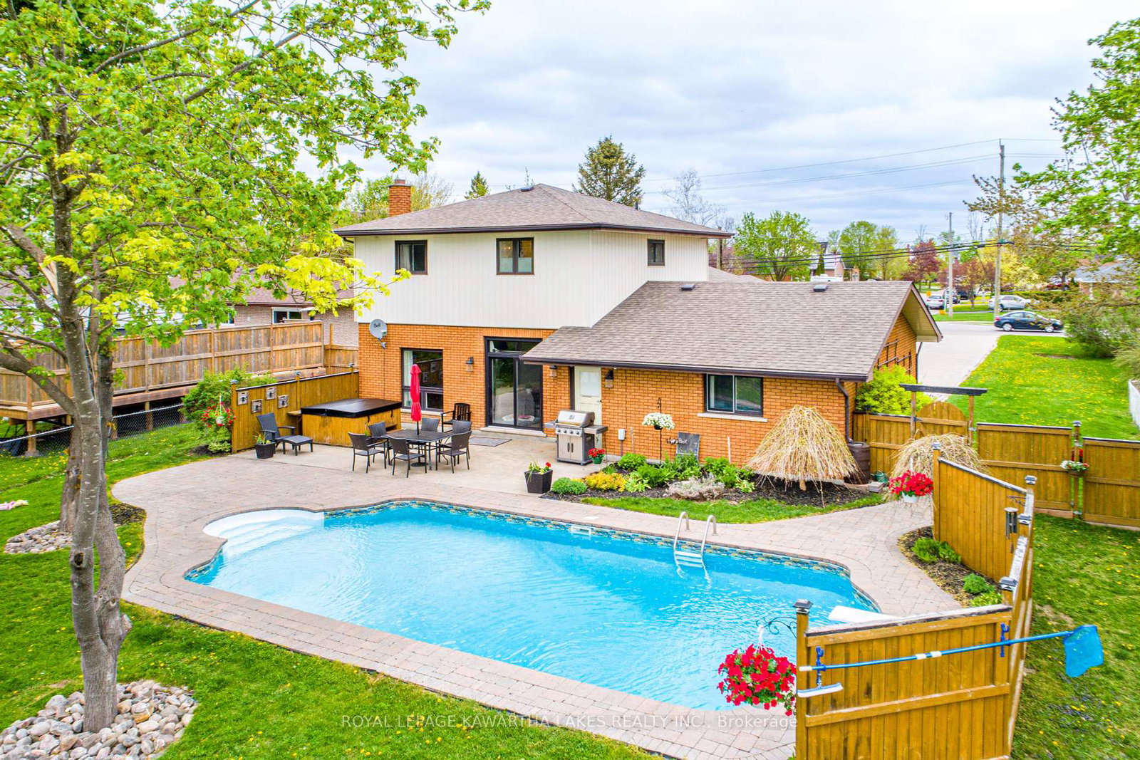197-angeline-street-n-kawartha-lakes-ontario-x12151407