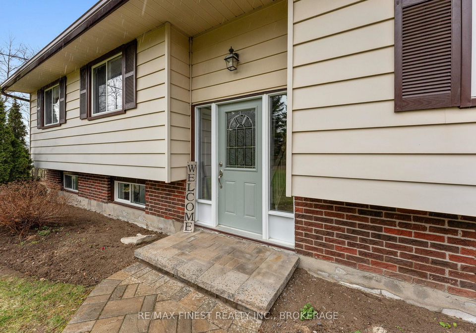 1804-centreville-road-stone-mills-ontario-x12151451