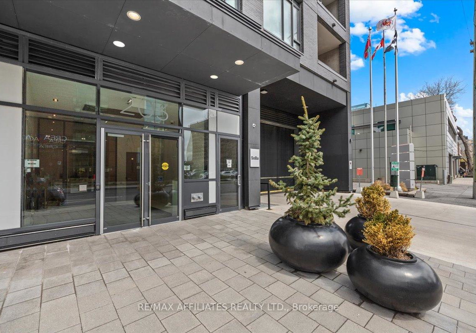 203-catherine-street-ottawa-ontario-x12151552