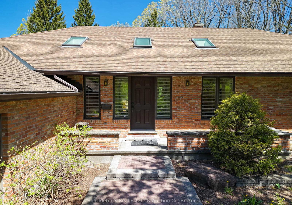 258-windermere-court-e-london-north-ontario-x12151804