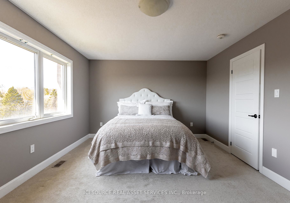 32-compass-trail-cambridge-ontario-x12152003