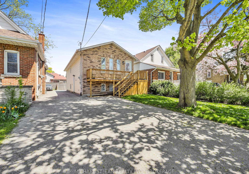107-alpine-avenue-hamilton-ontario-x12152432