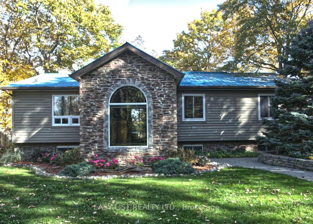 333-prinyers-cove-crescent-prince-edward-county-ontario-x12152587