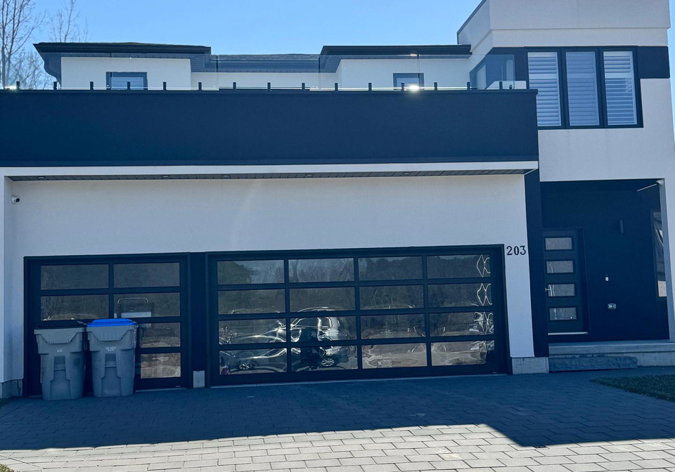 203-merritt-crescent-north-middlesex-ontario-x12152684