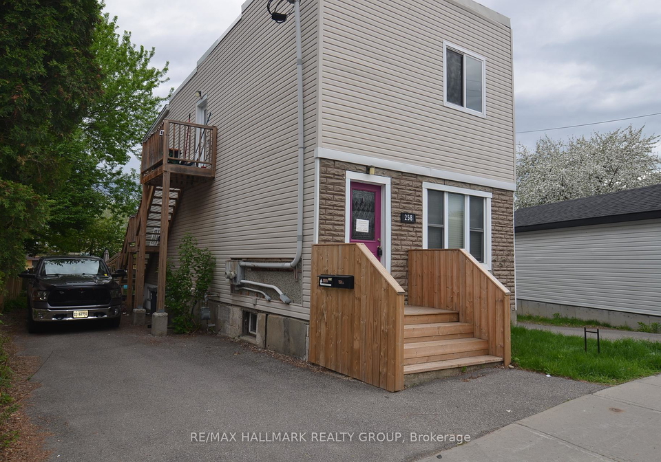 258-granville-street-n-ottawa-ontario-x12153010
