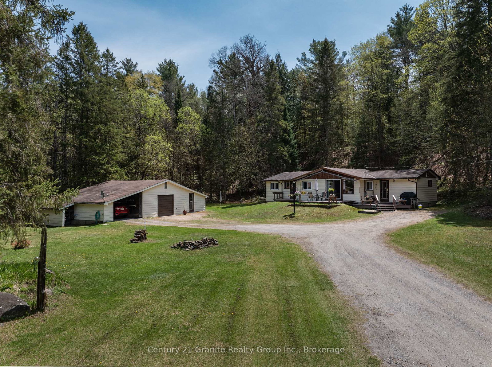 1036-wandering-lane-algonquin-highlands-ontario-x12153038