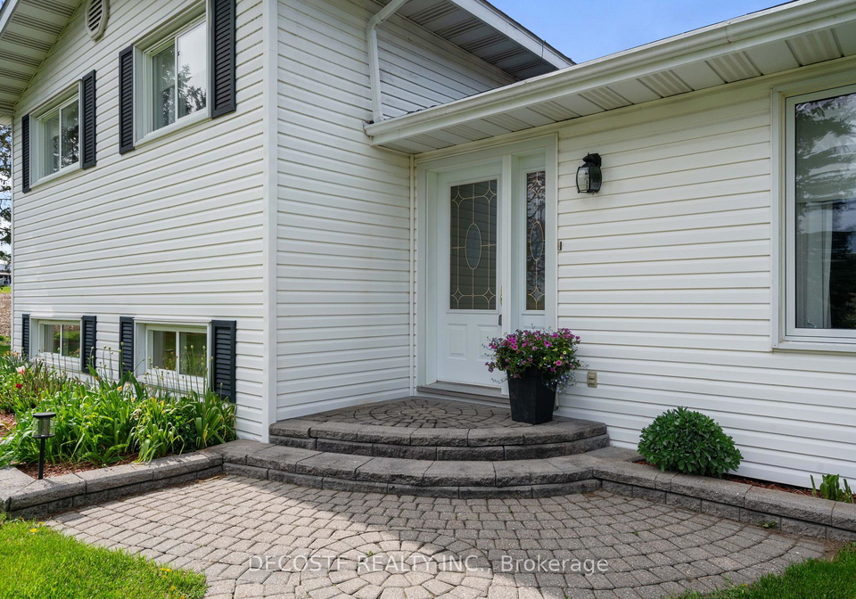 21713-concession-8-road-south-glengarry-ontario-x12153217