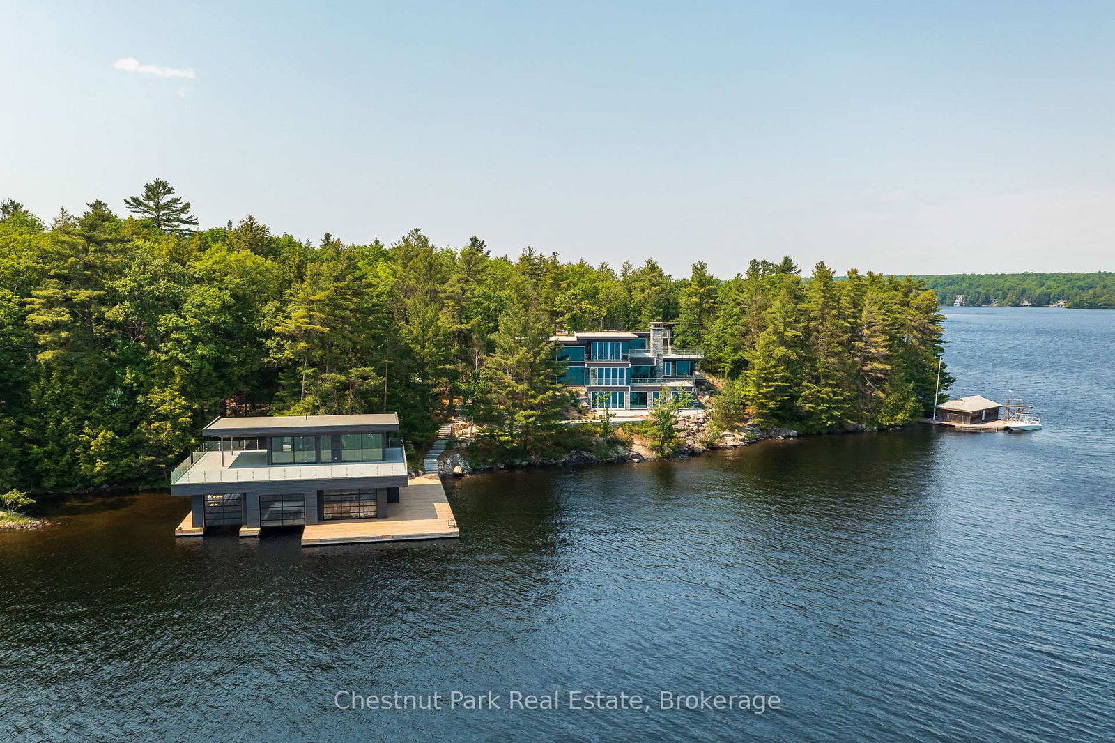 1-bass-muskoka-lakes-ontario-x12153220