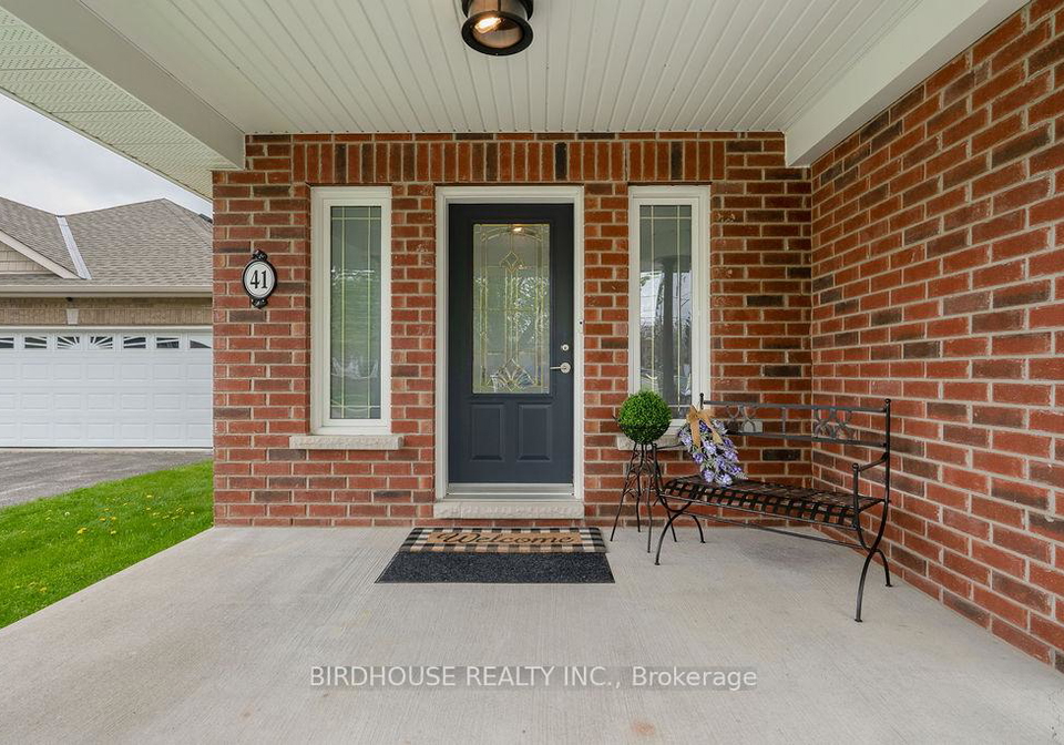 41-logie-street-kawartha-lakes-ontario-x12153238