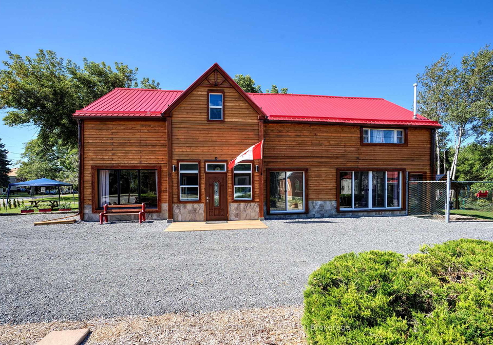 17-drummond-street-rideau-lakes-ontario-x12153334