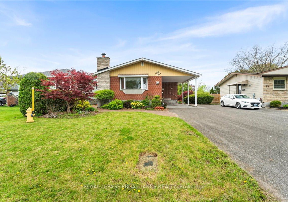 27-hollandale-avenue-quinte-west-ontario-x12153430