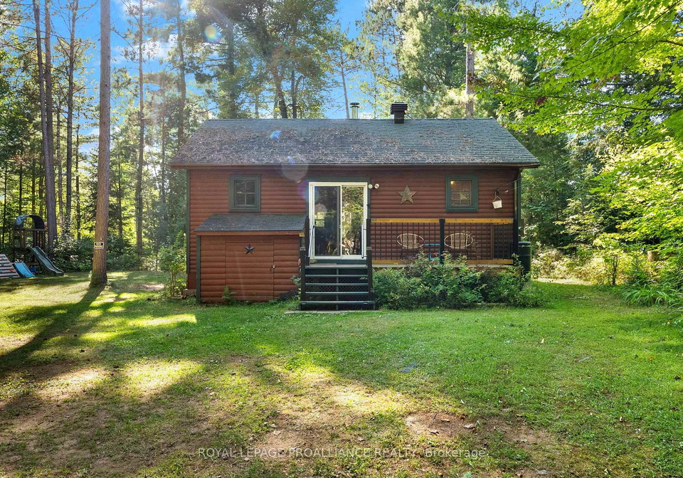25b-cormorant-lane-madawaska-valley-ontario-x12153500