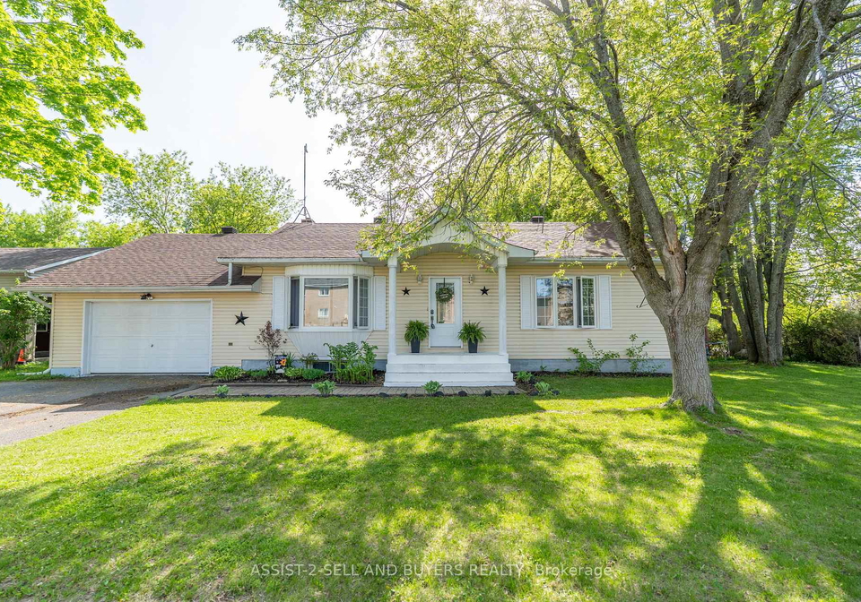 15908-manning-road-south-stormont-ontario-x12153708