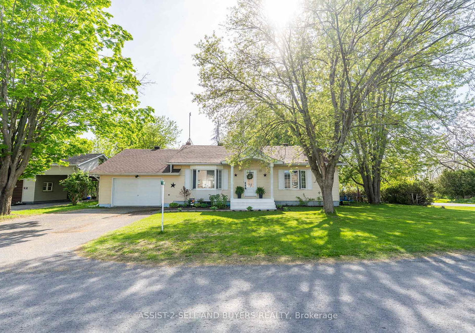 15908-manning-road-south-stormont-ontario-x12153708