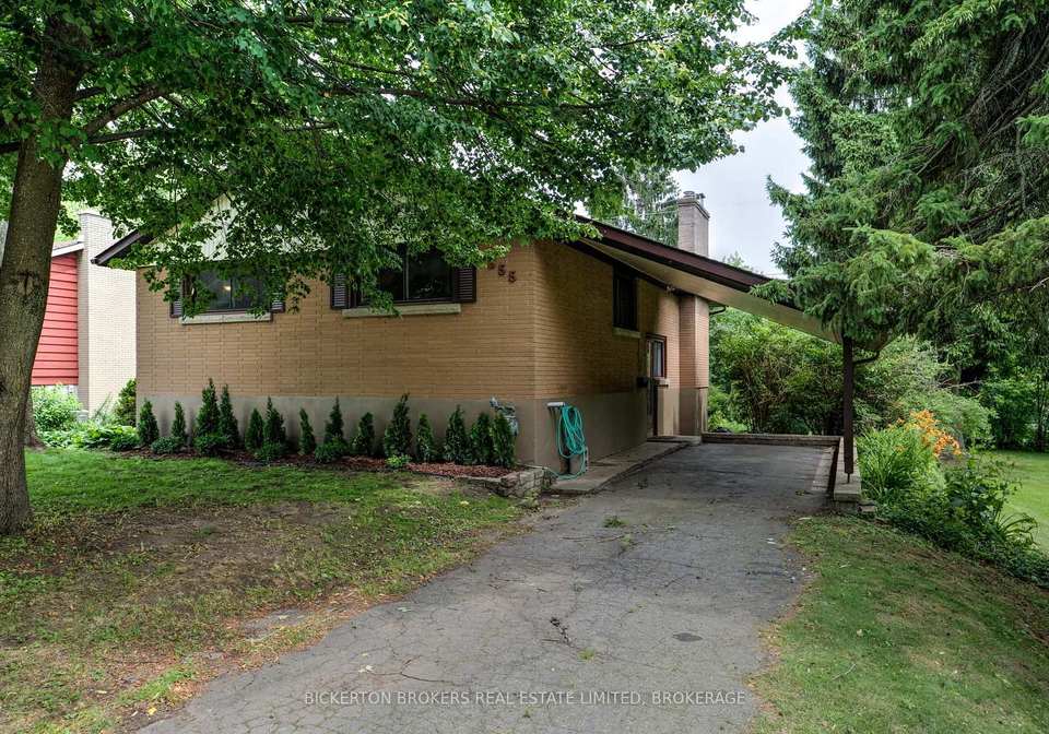 355-elizabeth-drive-gananoque-ontario-x12153737