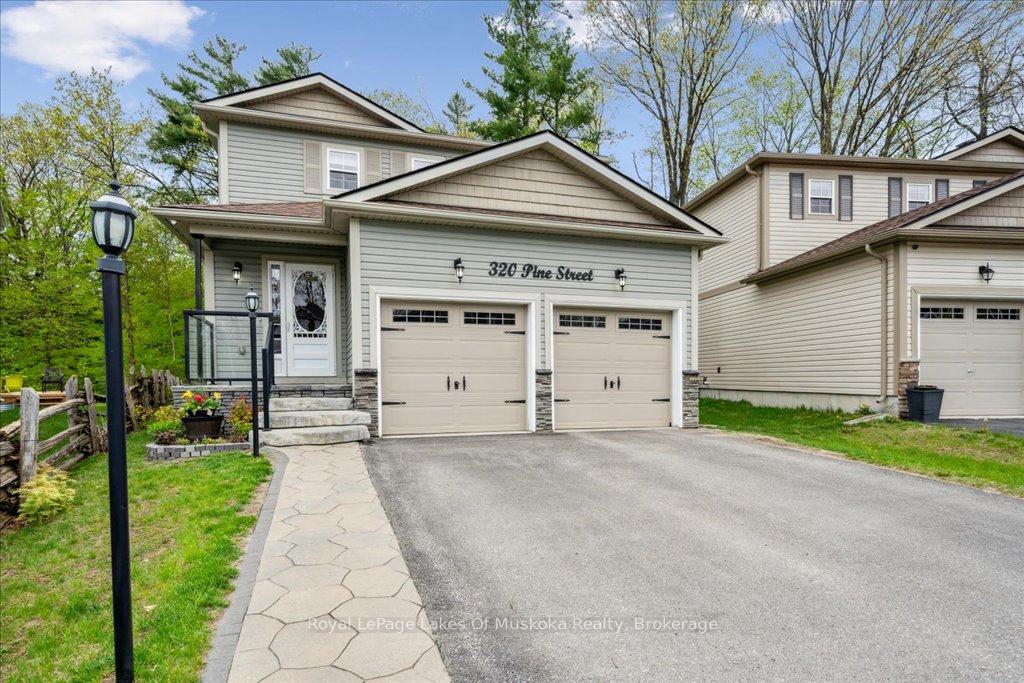 320-pine-street-e-gravenhurst-ontario-x12153888