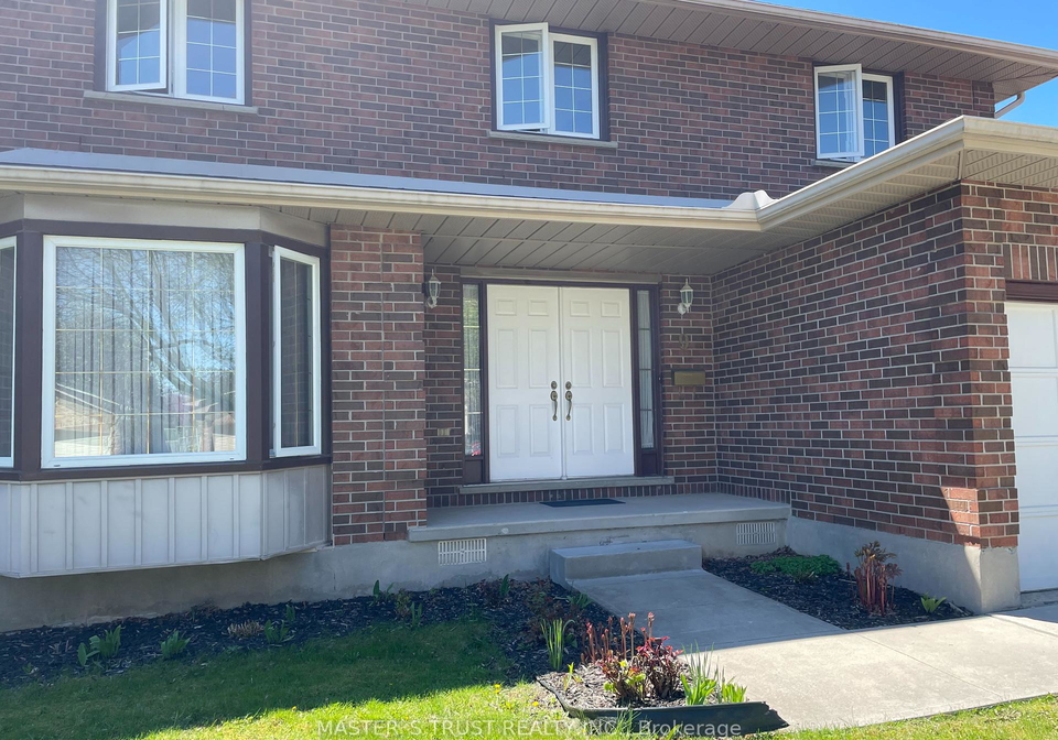 9-mountainview-crescent-london-south-ontario-x12153967