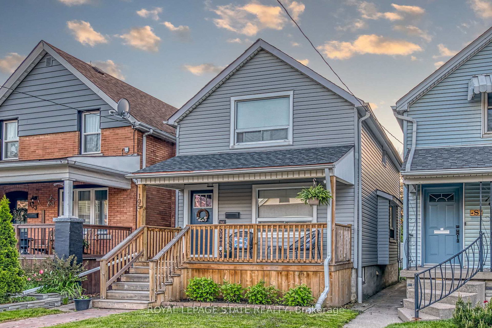 105-grosvenor-avenue-n-hamilton-ontario-x12154390