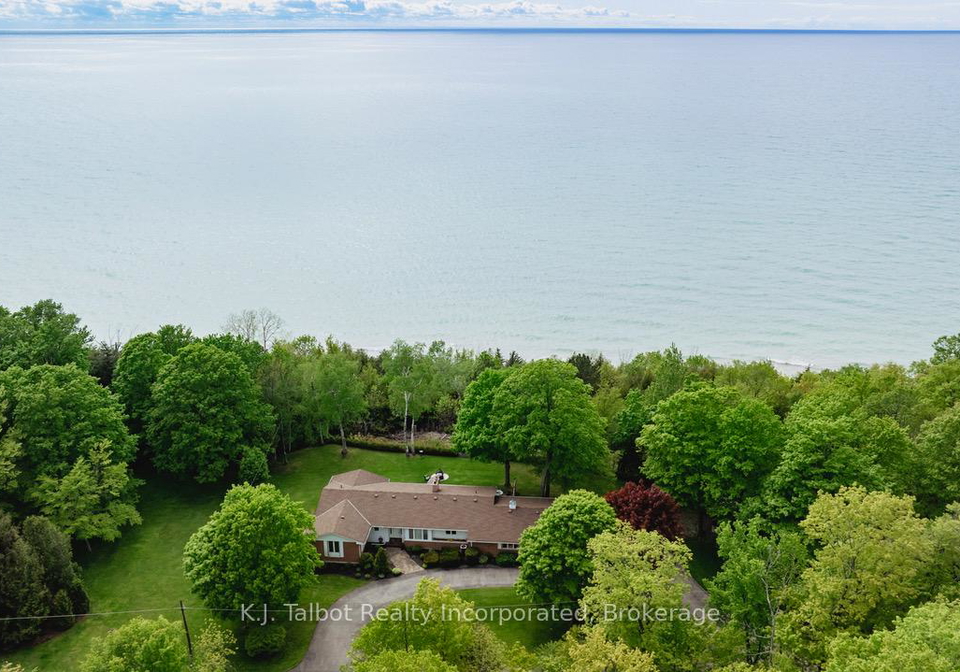 82099-sunset-lane-s-ashfield-colborne-wawanosh-ontario-x12154402