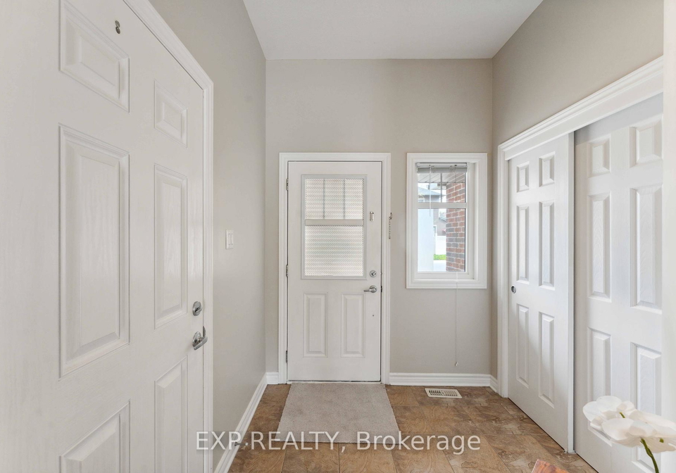 195-mancini-way-ottawa-ontario-x12154762