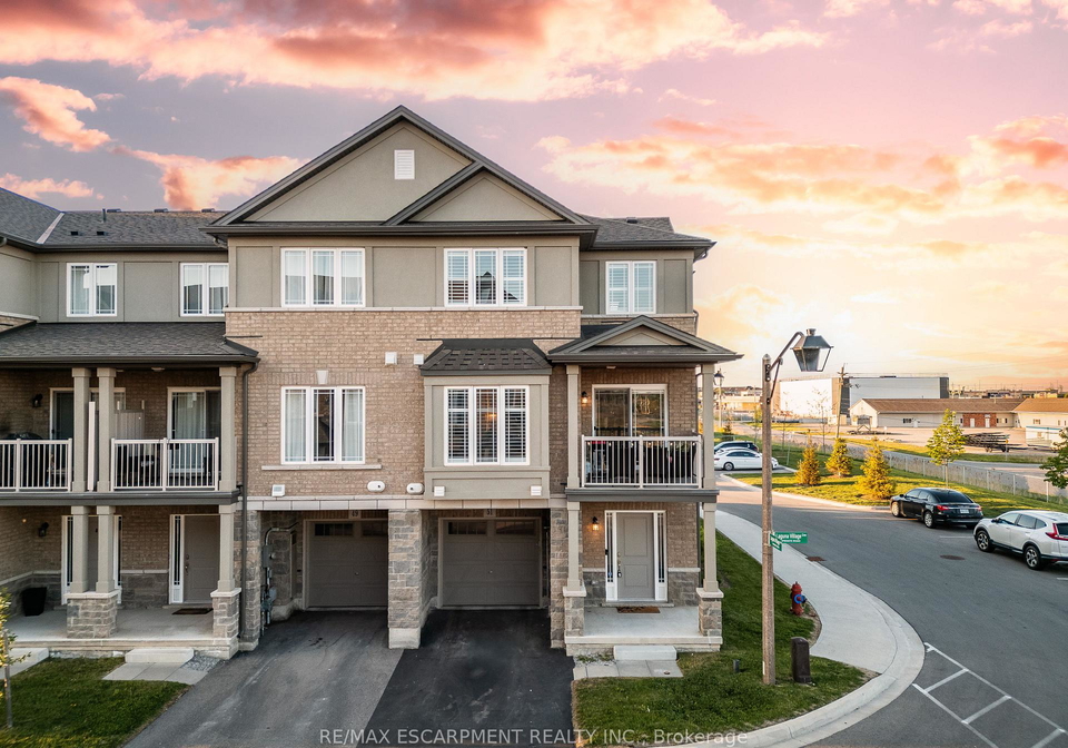 51-laguna-village-crescent-w-hamilton-ontario-x12154766