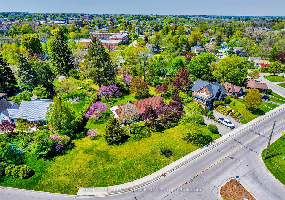 126-mccall-crescent-norfolk-ontario-x12155014