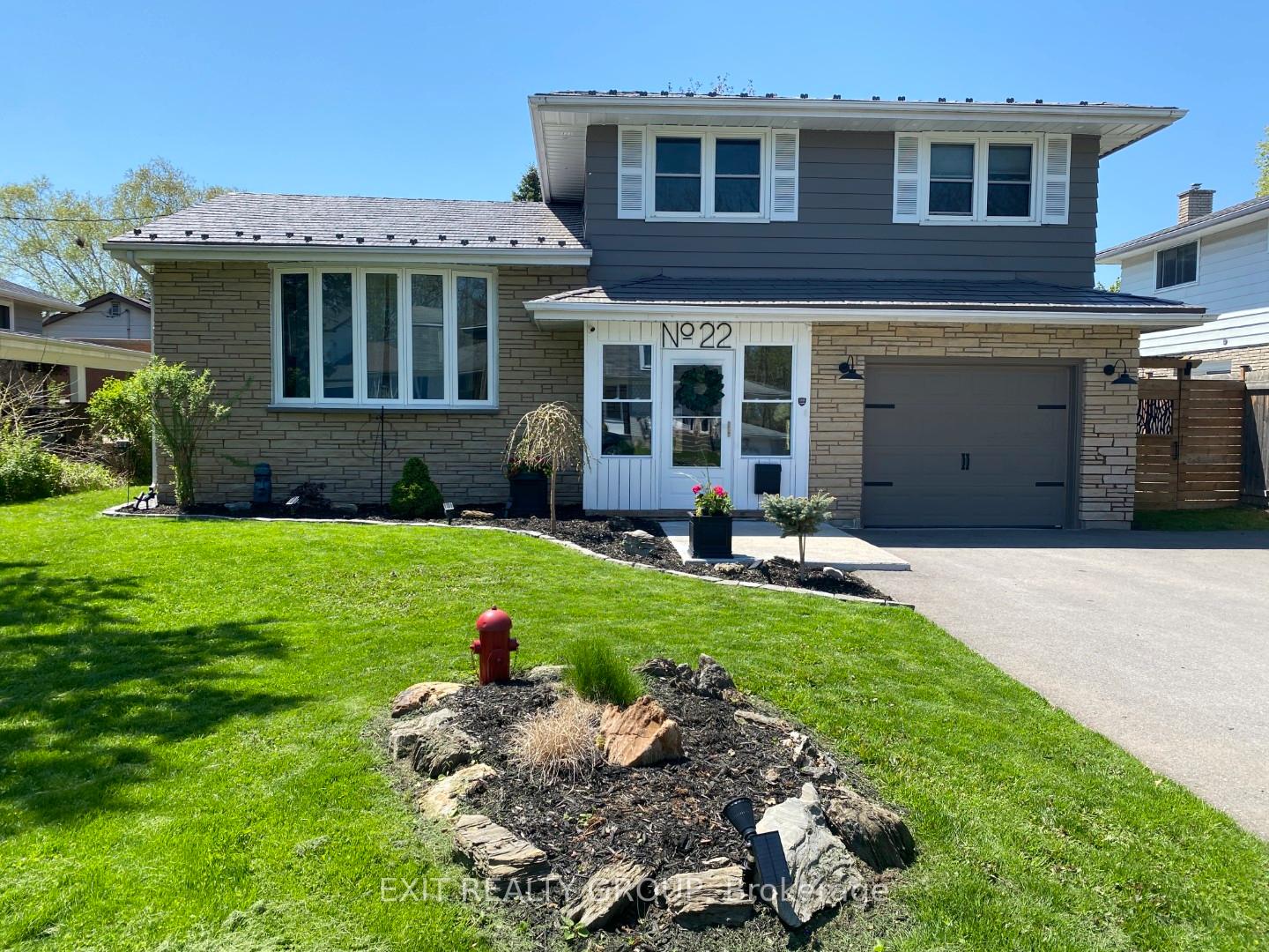 22-joyce-crescent-belleville-ontario-x12155152